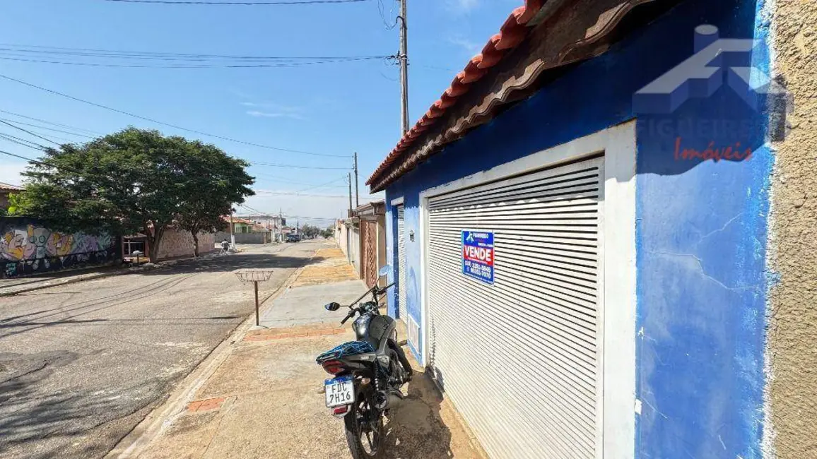 Foto 3 de Casa com 2 quartos à venda, 180m2 em Jardim Rosa Garcia, Tatui - SP
