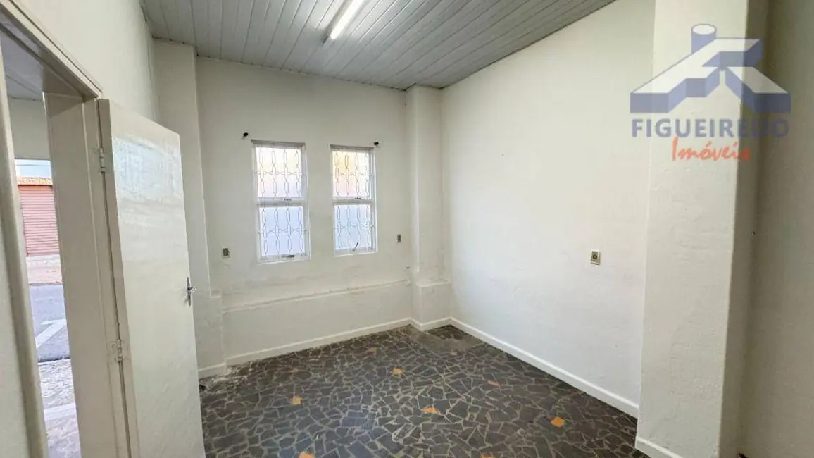 Casa à venda, 409m2 em Tiete - SP - imagem 4 Foto 4 de Casa à venda, 409m2 em Tiete - SP