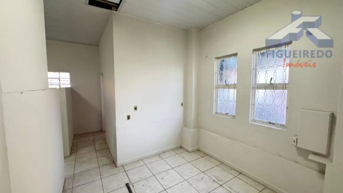 Casa à venda, 409m2 em Tiete - SP - imagem 3 Foto 3 de Casa à venda, 409m2 em Tiete - SP