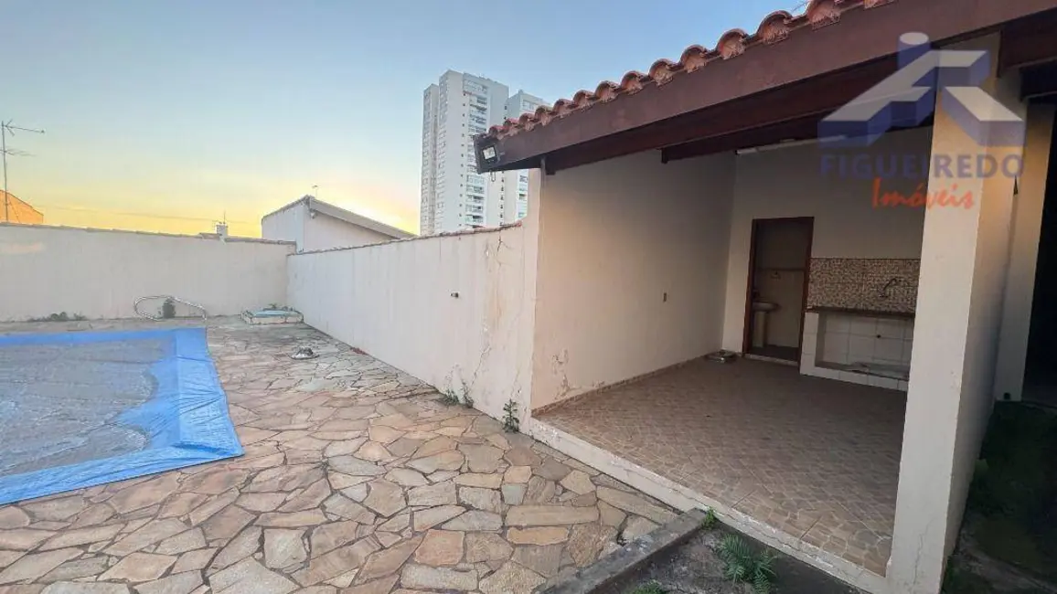 Foto 16 de Casa à venda, 409m2 em Tiete - SP