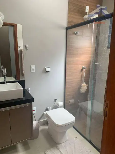 Foto 14 de Casa para alugar, 175m2 em Tatui - SP