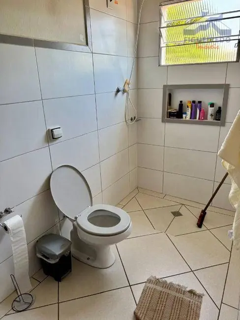 Foto 17 de Casa à venda, 260m2 em Vila Doutor Laurindo, Tatui - SP