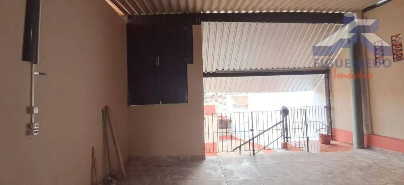 Casa com 1 quarto para alugar, 150m2 em Centro, Tatui - SP - imagem 3 Foto 3 de Casa com 1 quarto para alugar, 150m2 em Centro, Tatui - SP