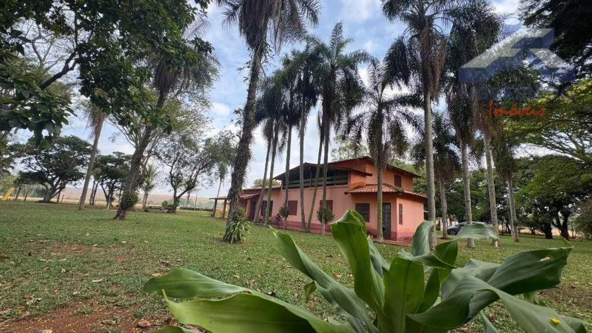 Foto 1 de Sítio / Rancho com 5 quartos à venda, 643720m2 em Quadra - SP