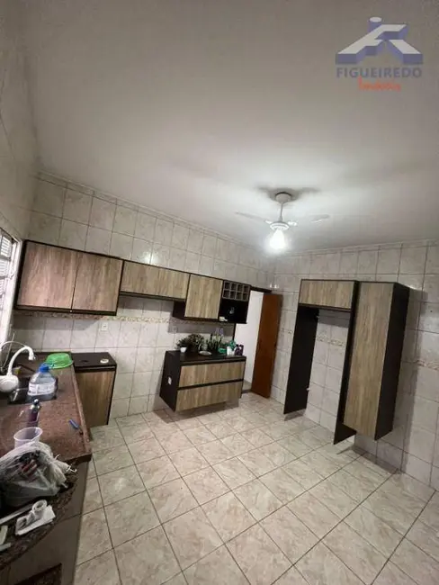 Foto 8 de Casa com 2 quartos à venda, 144m2 em Residencial Guedes, Tatui - SP