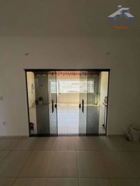 Foto 4 de Casa com 2 quartos à venda, 144m2 em Residencial Guedes, Tatui - SP