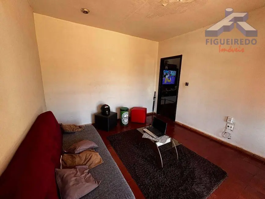 Foto 9 de Casa com 1 quarto à venda, 360m2 em Jardim XI de Agosto, Tatui - SP