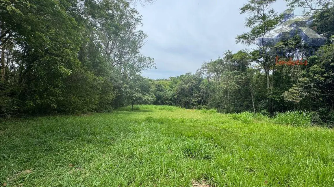 Foto 1 de Terreno / Lote à venda, 2560m2 em Aracoiaba Da Serra - SP