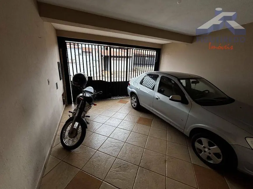 Foto 4 de Sobrado com 2 quartos à venda, 125m2 em Jardim Rosa Garcia, Tatui - SP