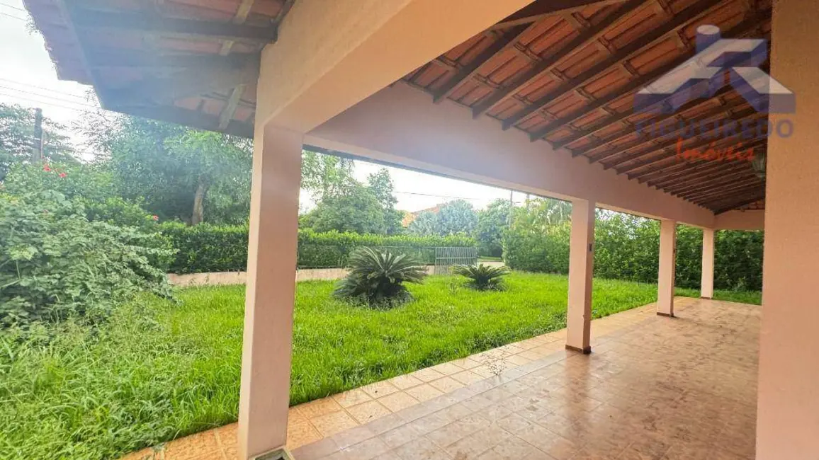 Foto 3 de Casa de Condomínio com 3 quartos à venda, 1200m2 em Parque Residencial Colina das Estrelas, Tatui - SP