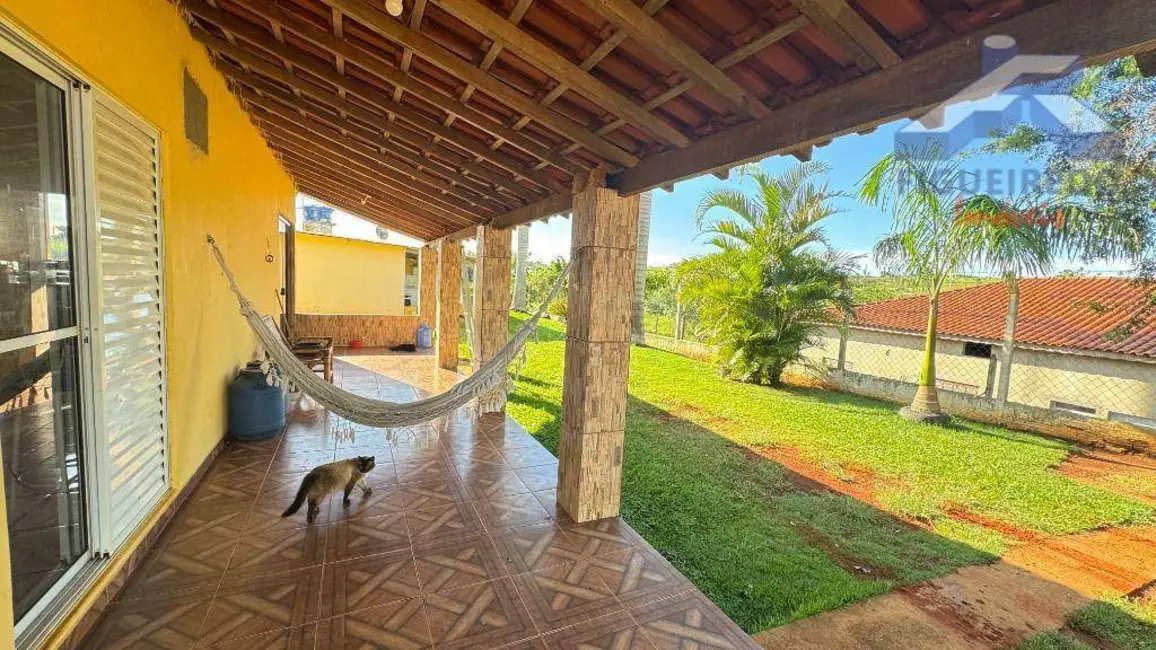 Chácara com 2 quartos à venda, 1800m2 em Quadra - SP - imagem 4 Foto 4 de Chácara com 2 quartos à venda, 1800m2 em Quadra - SP