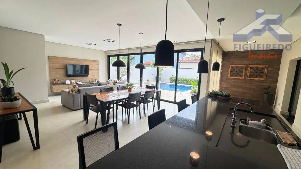 Foto 5 de Casa de Condomínio com 3 quartos à venda, 600m2 em Parque Residencial São Marcos, Tatui - SP