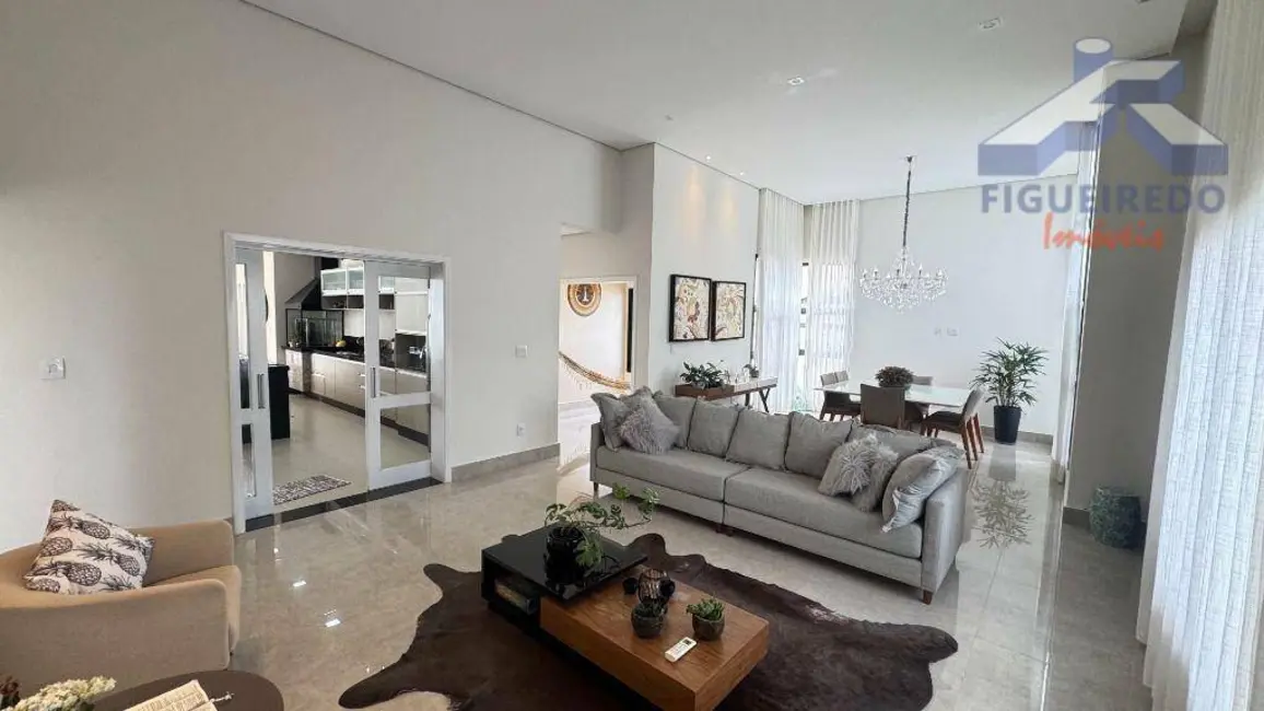 Foto 8 de Casa de Condomínio com 3 quartos à venda, 600m2 em Parque Residencial São Marcos, Tatui - SP