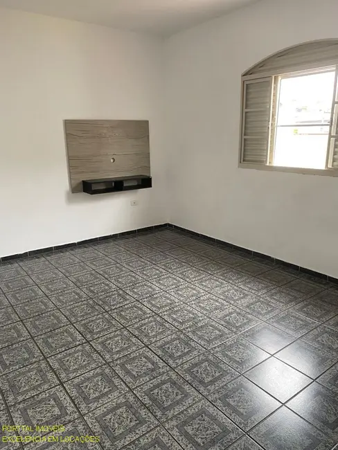 Foto 8 de Sobrado com 3 quartos para alugar, 120m2 em Jardim Lisboa, São Paulo - SP