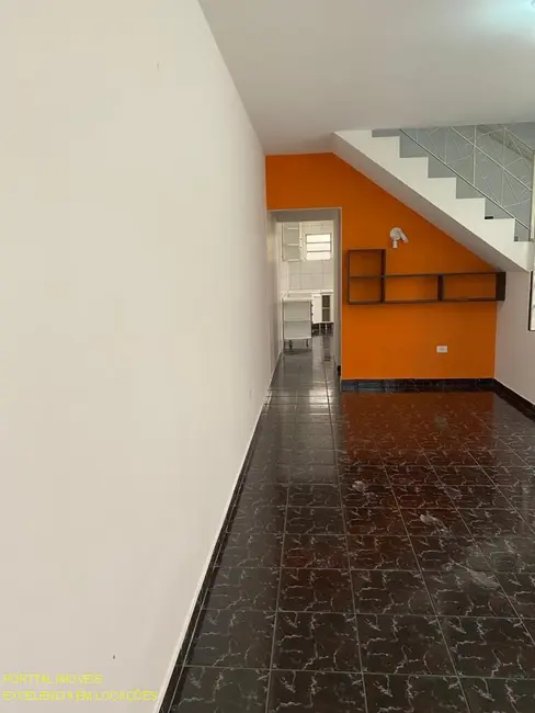 Foto 3 de Sobrado com 3 quartos para alugar, 120m2 em Jardim Lisboa, São Paulo - SP