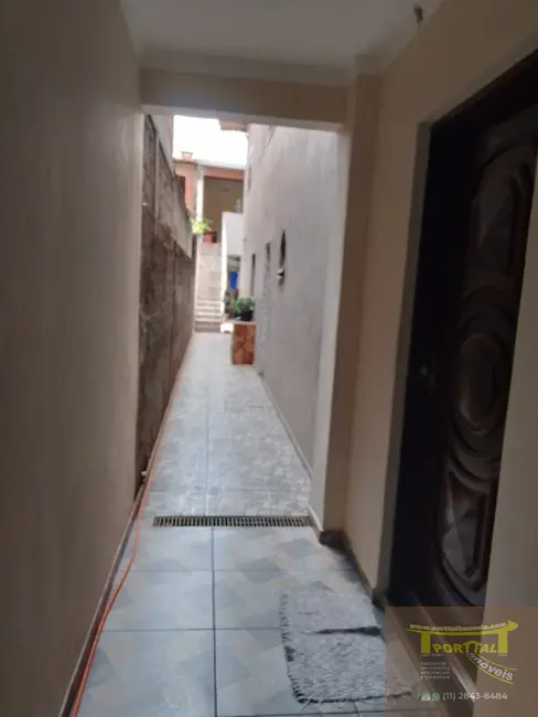 Sobrado com 4 quartos à venda, 205m2 em Limoeiro, São Paulo - SP - imagem 8 Foto 8 de Sobrado com 4 quartos à venda, 205m2 em Limoeiro, São Paulo - SP