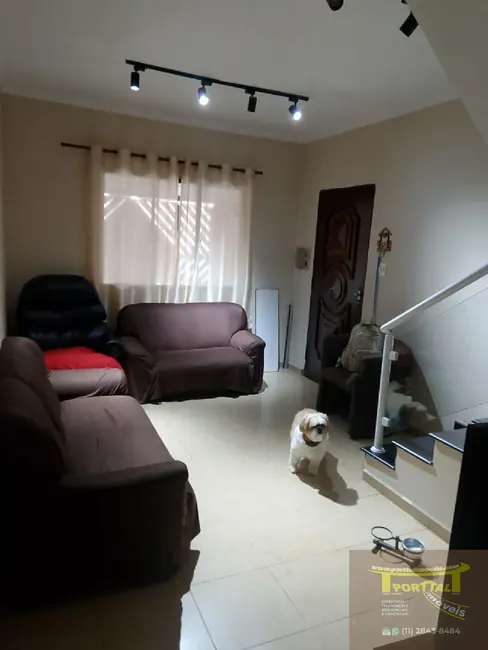 Sobrado com 4 quartos à venda, 205m2 em Limoeiro, São Paulo - SP - imagem 5 Foto 5 de Sobrado com 4 quartos à venda, 205m2 em Limoeiro, São Paulo - SP