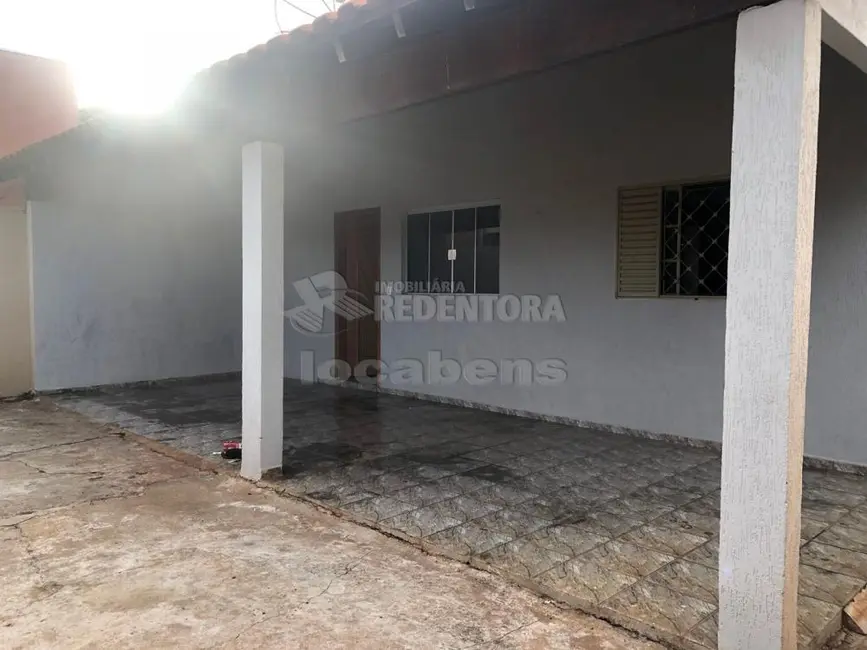 Foto 1 de Casa com 2 quartos à venda, 135m2 em Guapiacu - SP