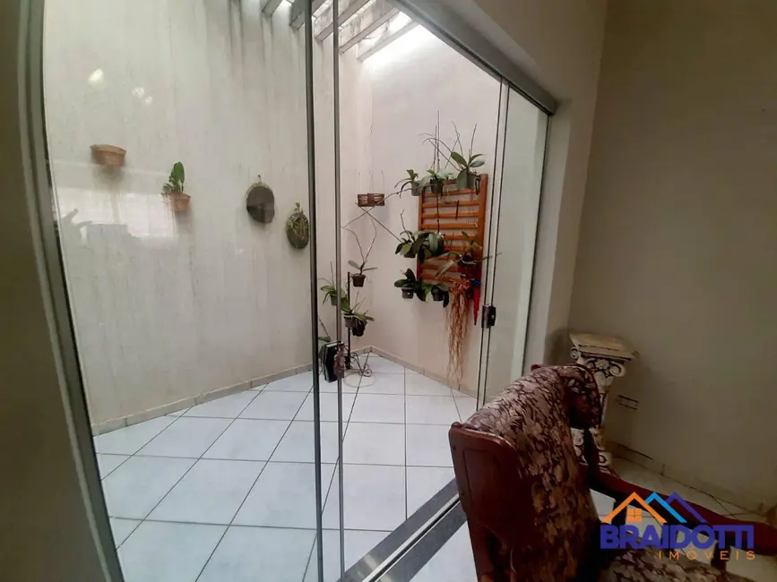 Foto 4 de Casa com 4 quartos à venda, 325m2 em Jardim Amélia, Americana - SP