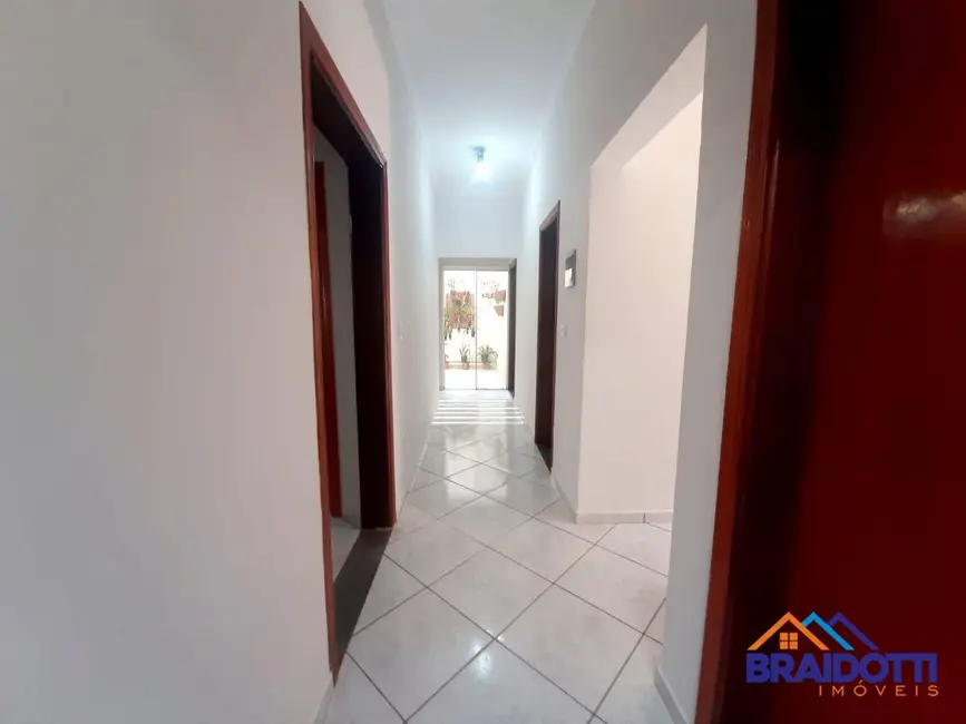 Foto 5 de Casa com 4 quartos à venda, 325m2 em Jardim Amélia, Americana - SP