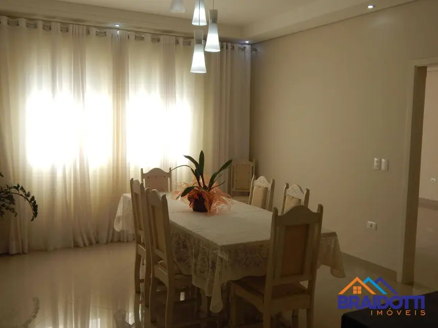 Foto 6 de Casa com 4 quartos à venda, 300m2 em Parque Universitário, Americana - SP