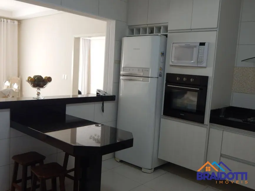 Foto 9 de Casa com 4 quartos à venda, 300m2 em Parque Universitário, Americana - SP