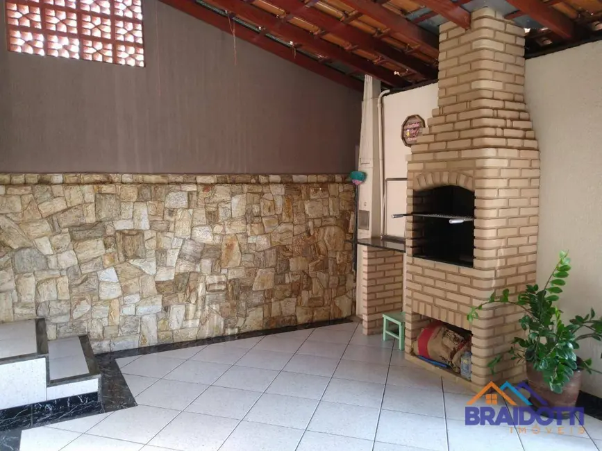 Foto 1 de Casa com 3 quartos à venda, 150m2 em Parque Liberdade, Americana - SP