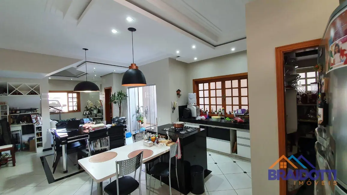 Foto 6 de Casa com 3 quartos à venda, 150m2 em Parque Nova Carioba, Americana - SP