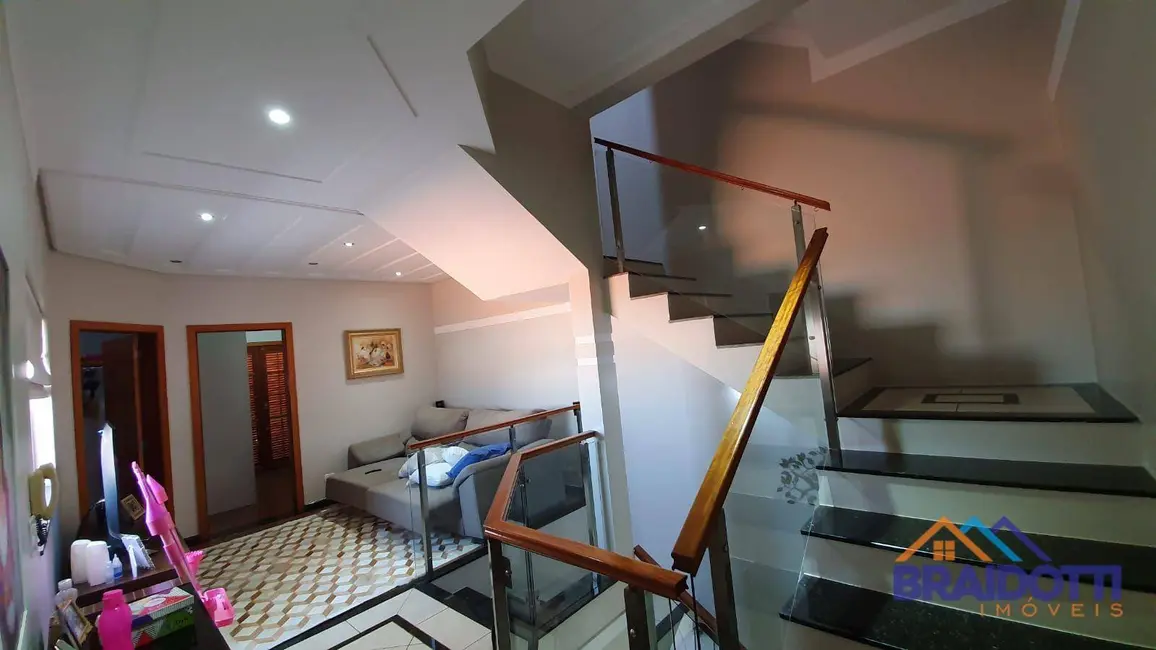 Foto 3 de Casa com 3 quartos à venda, 150m2 em Parque Nova Carioba, Americana - SP