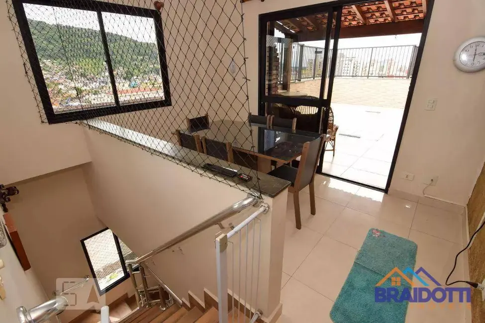 Apartamento com 3 quartos à venda, 242m2 em Guaruja - SP - imagem 6 Foto 6 de Apartamento com 3 quartos à venda, 242m2 em Guaruja - SP