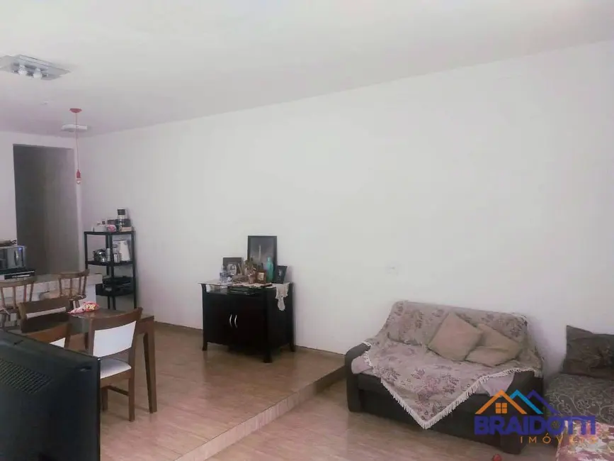 Foto 4 de Casa com 2 quartos à venda, 180m2 em Parque Novo Mundo, Americana - SP