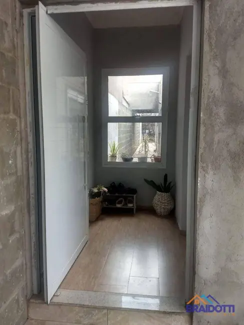 Foto 8 de Casa com 2 quartos à venda, 180m2 em Parque Novo Mundo, Americana - SP