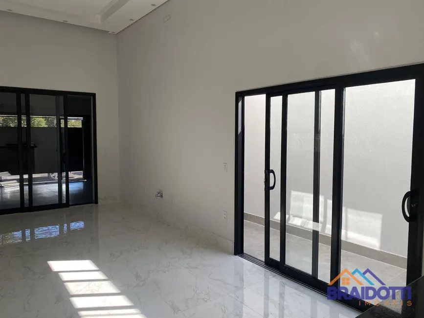 Casa com 3 quartos à venda, 150m2 em Vila Molon, Americana - SP - imagem 3 Foto 3 de Casa com 3 quartos à venda, 150m2 em Vila Molon, Americana - SP