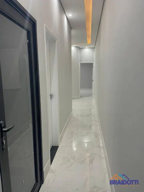 Casa com 3 quartos à venda, 150m2 em Vila Molon, Americana - SP - imagem 8 Foto 8 de Casa com 3 quartos à venda, 150m2 em Vila Molon, Americana - SP