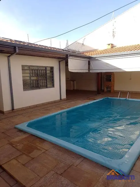 Foto 2 de Casa com 3 quartos à venda, 300m2 em Jardim Ipiranga, Americana - SP