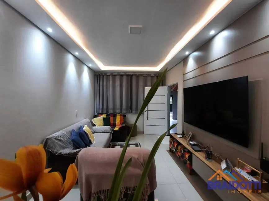 Foto 2 de Casa com 2 quartos à venda, 150m2 em Loteamento Residencial Jardim Esperança, Americana - SP