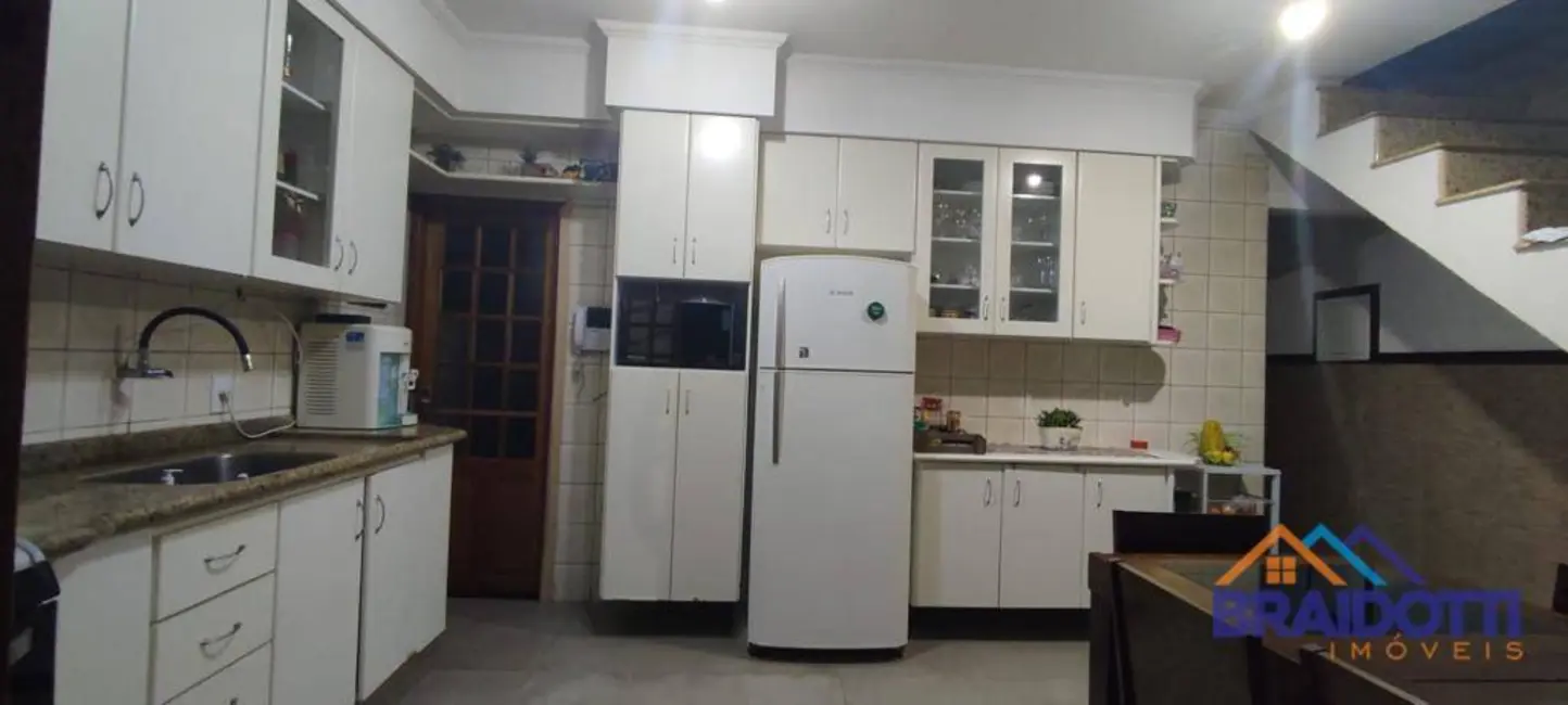 Foto 3 de Casa com 3 quartos à venda, 150m2 em Vila Letônia, Nova Odessa - SP