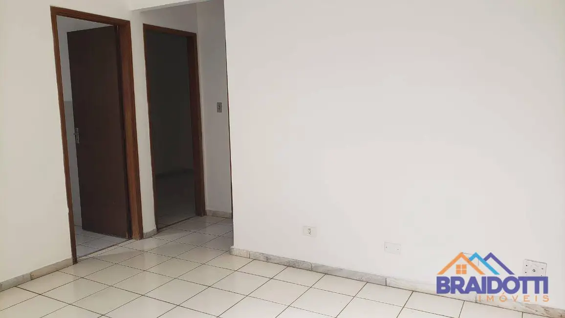 Foto 3 de Apartamento com 2 quartos à venda, 42m2 em Vila Massucheto, Americana - SP