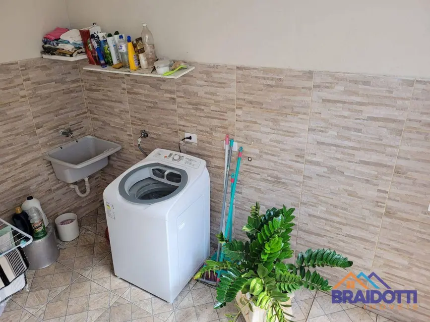 Casa com 3 quartos à venda e para alugar, 160m2 em Vila Santa Maria, Americana - SP - imagem 9 Foto 9 de Casa com 3 quartos à venda e para alugar, 160m2 em Vila Santa Maria, Americana - SP