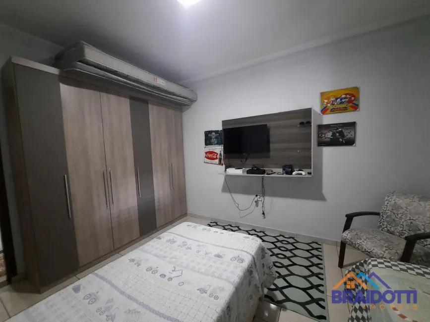 Foto 9 de Casa com 4 quartos à venda, 360m2 em Parque Novo Mundo, Americana - SP