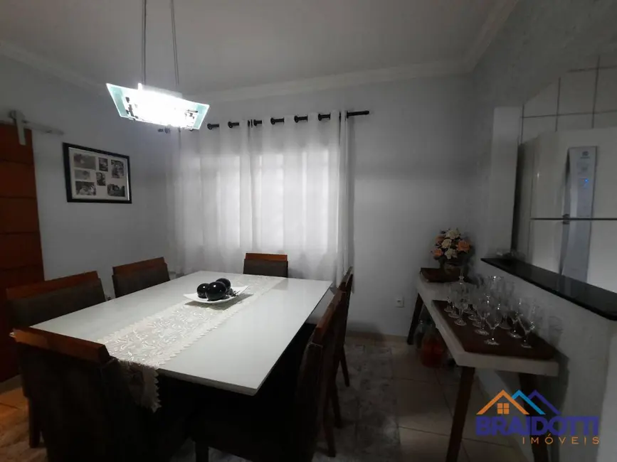 Foto 6 de Casa com 4 quartos à venda, 360m2 em Parque Novo Mundo, Americana - SP