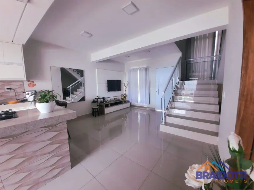 Casa com 2 quartos para alugar, 150m2 em Jardim Terramérica II, Americana - SP - imagem 4 Foto 4 de Casa com 2 quartos para alugar, 150m2 em Jardim Terramérica II, Americana - SP