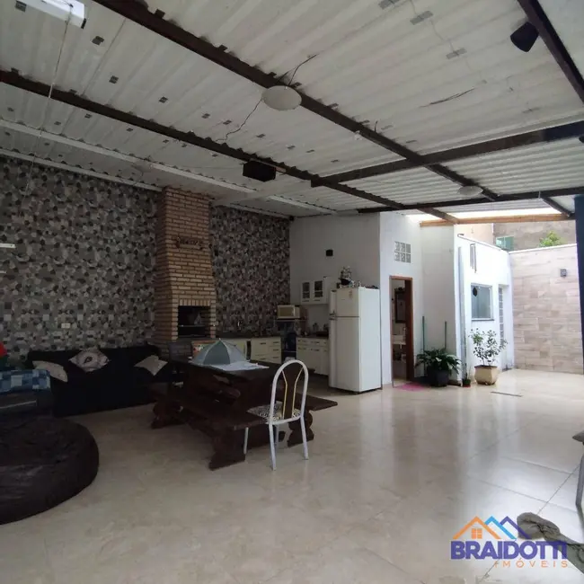 Foto 1 de Casa com 2 quartos à venda, 205m2 em Jardim Governador Mário Covas II, Americana - SP