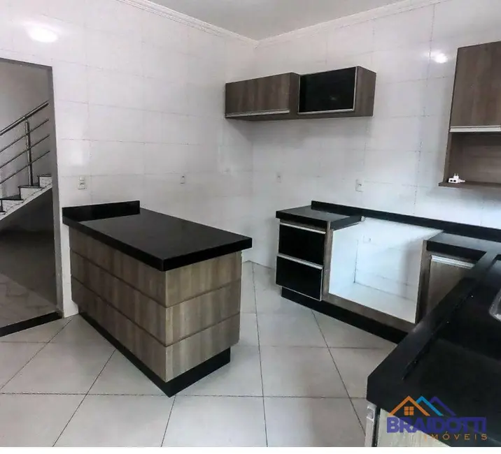 Foto 3 de Casa com 3 quartos à venda, 300m2 em Jardim Bela Vista, Nova Odessa - SP