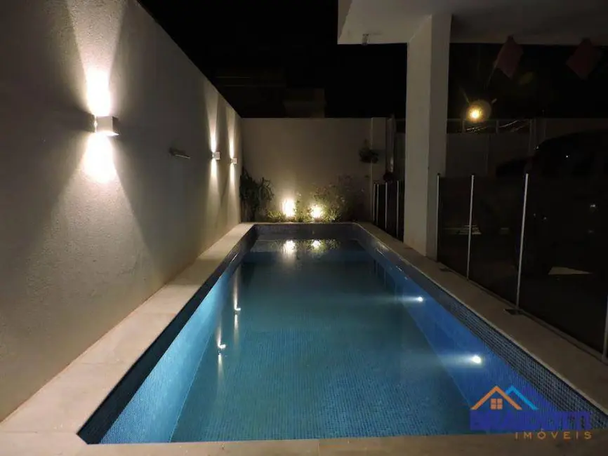 Foto 3 de Casa com 3 quartos à venda, 300m2 em Parque Universitário, Americana - SP