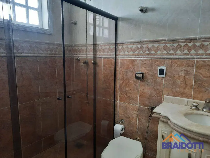 Casa com 3 quartos à venda e para alugar, 320m2 em Vila Santa Maria, Americana - SP - imagem 4 Foto 4 de Casa com 3 quartos à venda e para alugar, 320m2 em Vila Santa Maria, Americana - SP