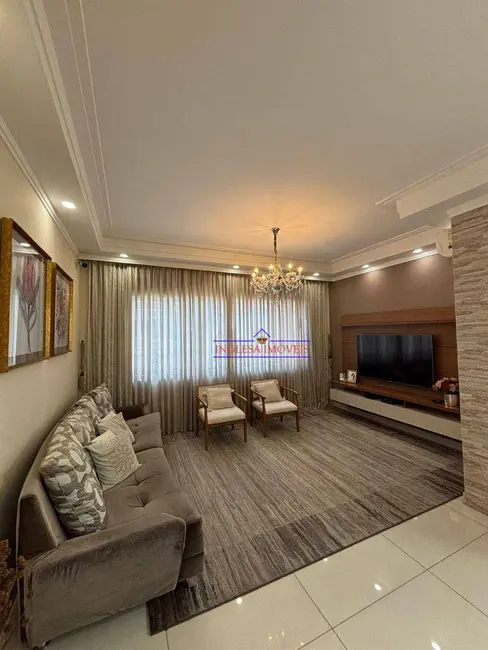 Casa com 3 quartos à venda, 125m2 em Sao Caetano Do Sul - SP - imagem 1 Foto 1 de Casa com 3 quartos à venda, 125m2 em Sao Caetano Do Sul - SP