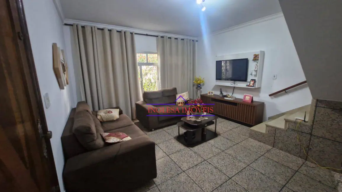 Foto 9 de Sobrado com 3 quartos à venda, 170m2 em Vila Scarpelli, Santo Andre - SP
