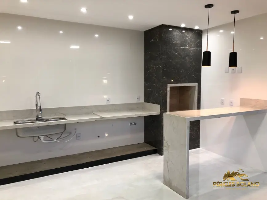 Casa de Condomínio com 4 quartos à venda, 213m2 em Residencial Goiânia Golfe Clube, Goiania - GO - imagem 9 Foto 9 de Casa de Condomínio com 4 quartos à venda, 213m2 em Residencial Goiânia Golfe Clube, Goiania - GO