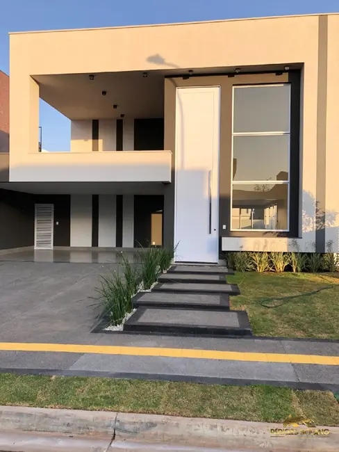 Foto 2 de Casa de Condomínio com 4 quartos à venda, 213m2 em Residencial Goiânia Golfe Clube, Goiania - GO